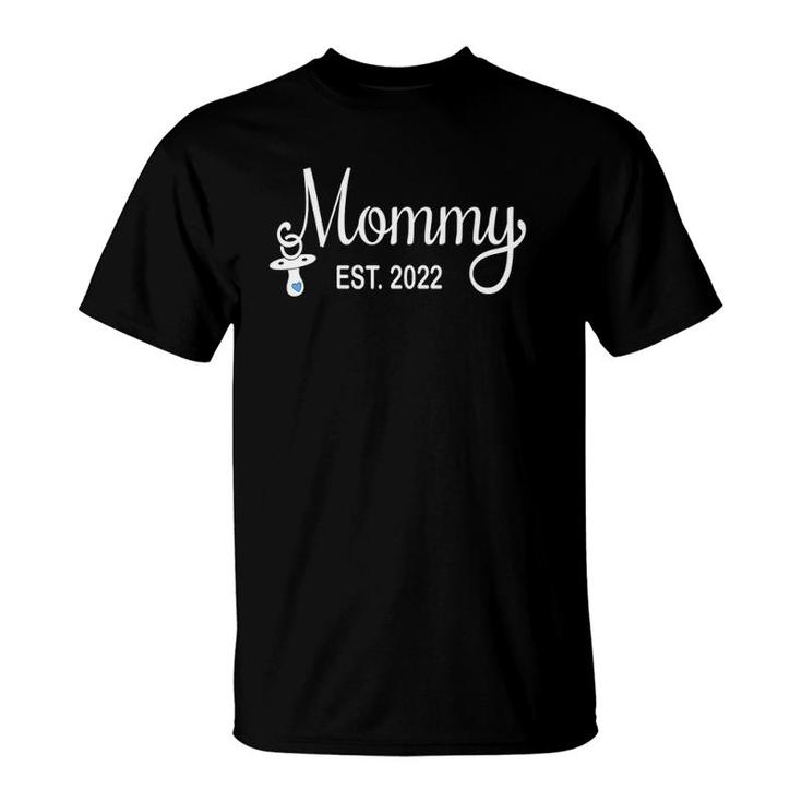 Promoted To Mom 2022 Cute Mommy Est 2022 Ver2 T-Shirt