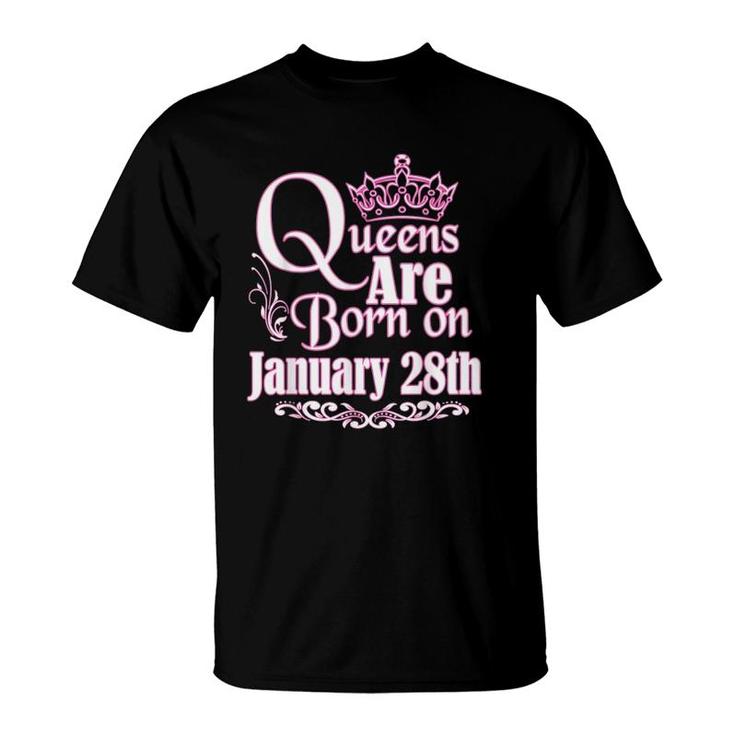Queens Are Born January 28Th Capricorn Aquarius Birthday T-Shirt