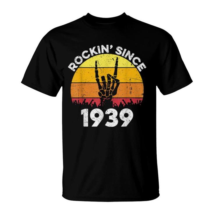 Rockin Seit 1939 82 Jahre Alt 82 Geburtstag Rock And Roll  T-Shirt