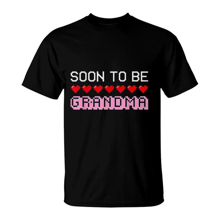 Soon To Be Grandma Est 2021 T-Shirt