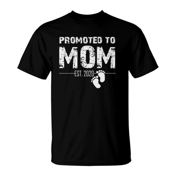 Womens Funny Gift Promoted To Mom Est 2022 Mother's Day  T-Shirt