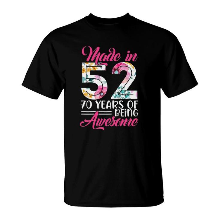 Womens Made In 52 Awesome 70 Years Old Birthday Party Costume Women T-Shirt