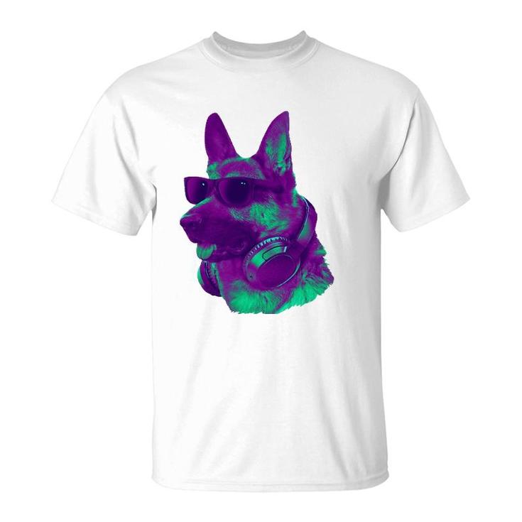 Cool German Shepherd Dj With Headphones & Sunglasses Art T-Shirt