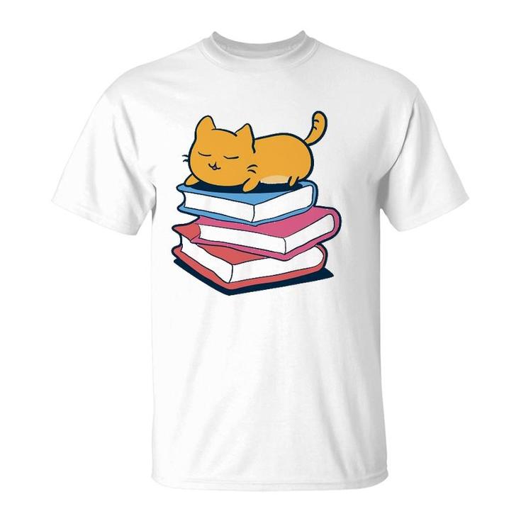 Cute Cat Sleeping On Book Bookworm Librarian Gift T-Shirt