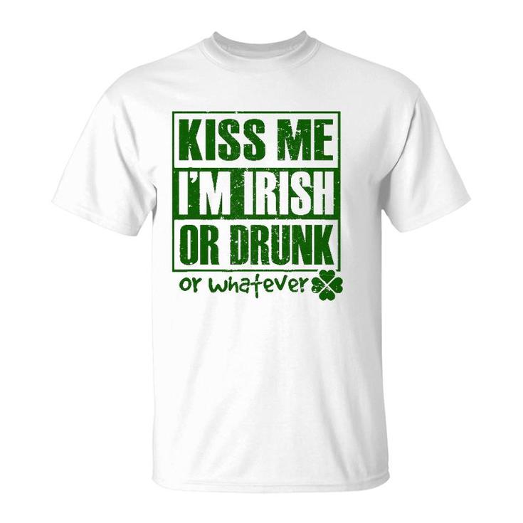 Mens Kiss Me I'm Irish Funny St Patrick's Day Gifts For Men T-Shirt