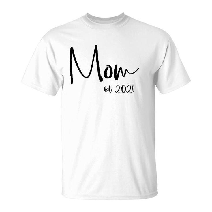 Mom Est 2021 New Mommy Announcement Mother's Day Graphic T-Shirt