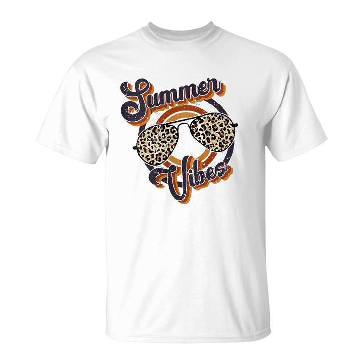 Retro Summer Vibes  T-Shirt